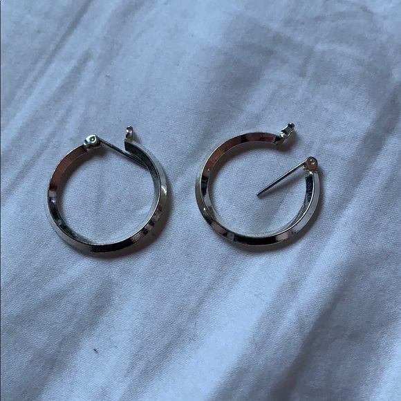 Silver hoops - Picture 1 of 1